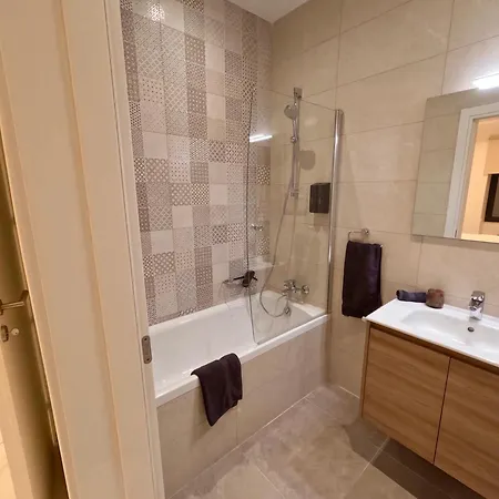 Modern In St Julian's Malta, With Breathtaking Views Of Spinola Bay Lägenhet