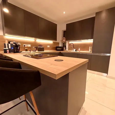 Modern In St Julian's Malta, With Breathtaking Views Of Spinola Bay Lägenhet *